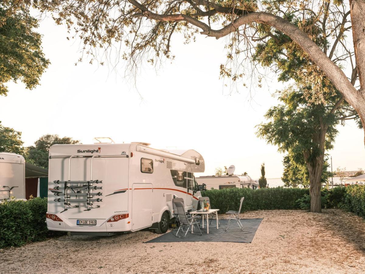 Falkensteiner Premium Mobile Homes And Camping Zadar Exterior photo